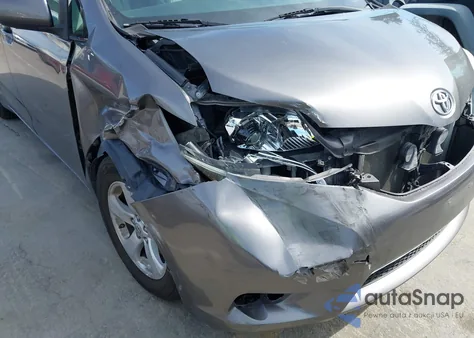 2017 Toyota Sienna Le 8 Passenger from USA, damaged, VIN 5TDKZ3DC1HS813716